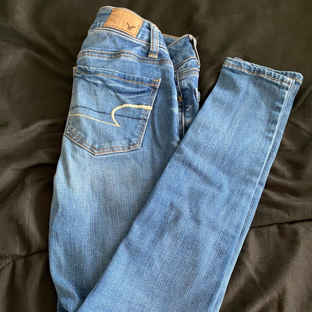 American Eagle Woman’s 00 Jeans